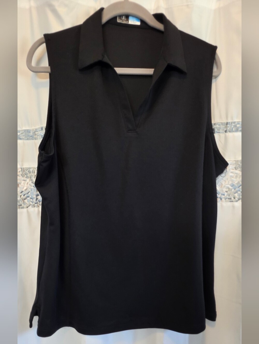 PGA Tour Golf Sleeveless Polo Top in Black